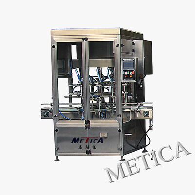 Máy đóng nắp và dán nhãn nước sốt cà chua tự động